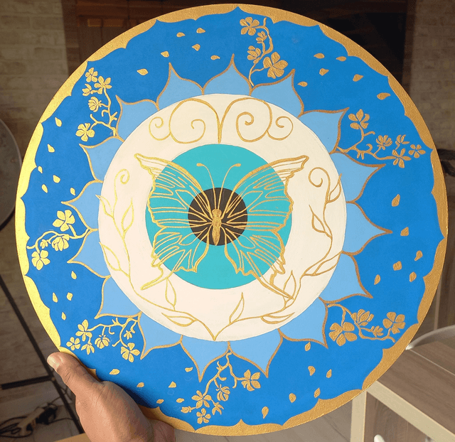 Mandala 40 cm papillon de méditerranée